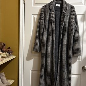 Z Supply Houndstooth Trench Coat in Black and Gray